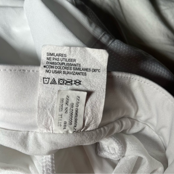 Under Armour Women's White Athletic Shorts XL - Picture 15 of 16